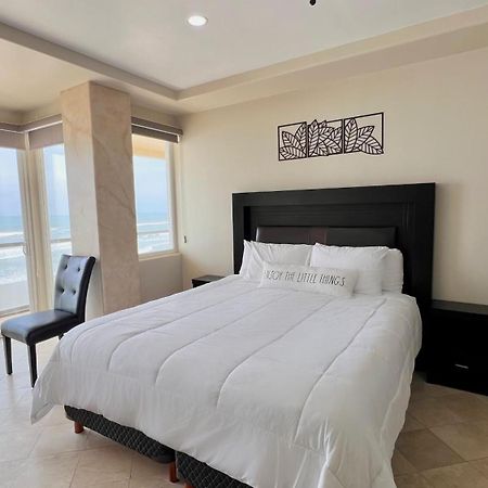 Beautiful Beach Front Condo Near Downtown Rosarito Exterior photo