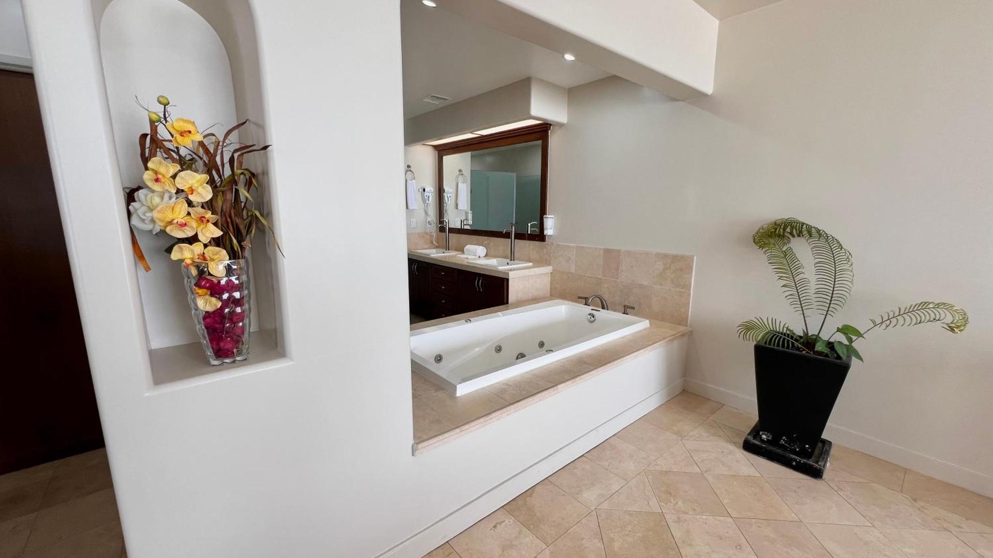 Beautiful Beach Front Condo Near Downtown Rosarito Exterior photo