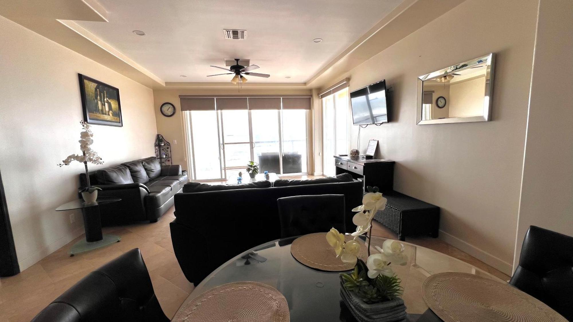 Beautiful Beach Front Condo Near Downtown Rosarito Exterior photo