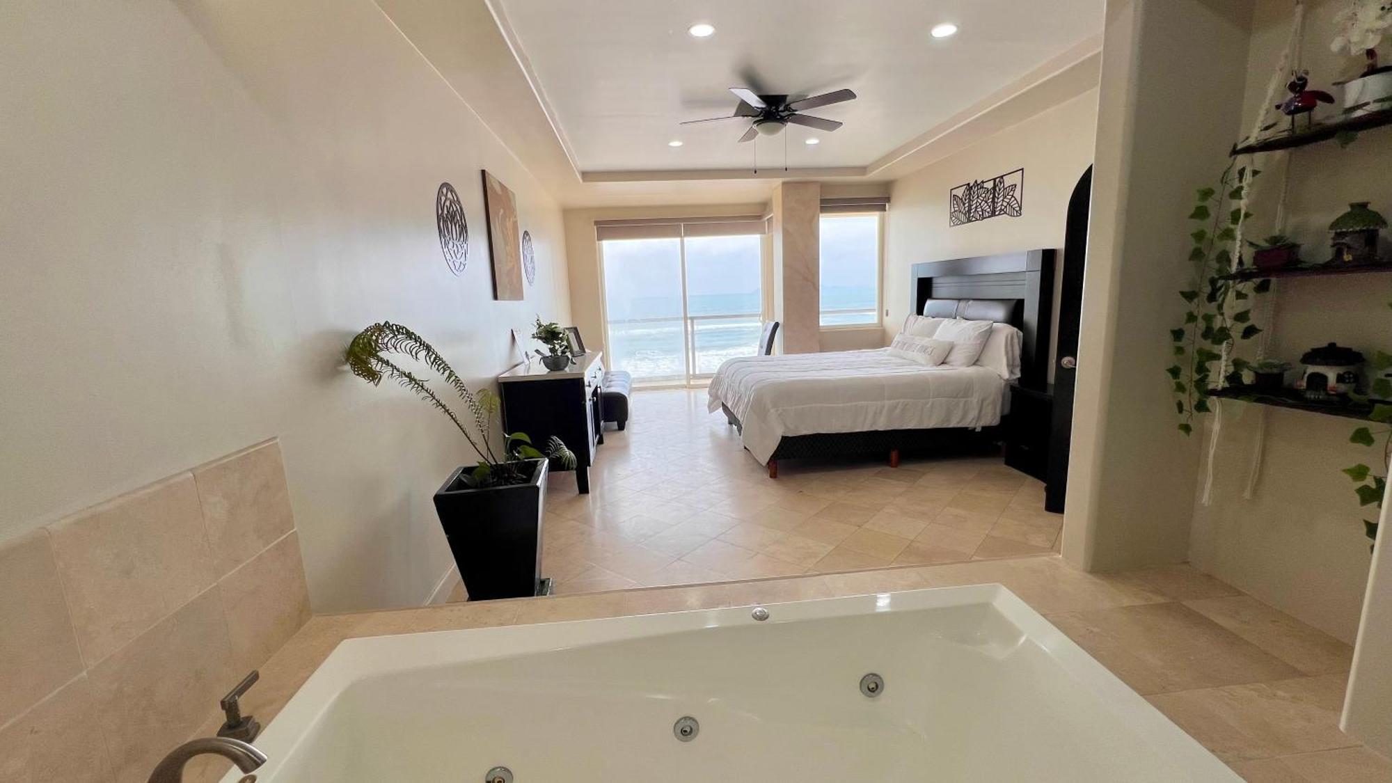 Beautiful Beach Front Condo Near Downtown Rosarito Exterior photo